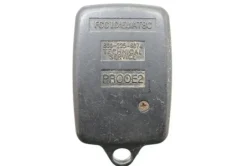 PROOE2 ELVAT8CKeyless Entry Remote Fob