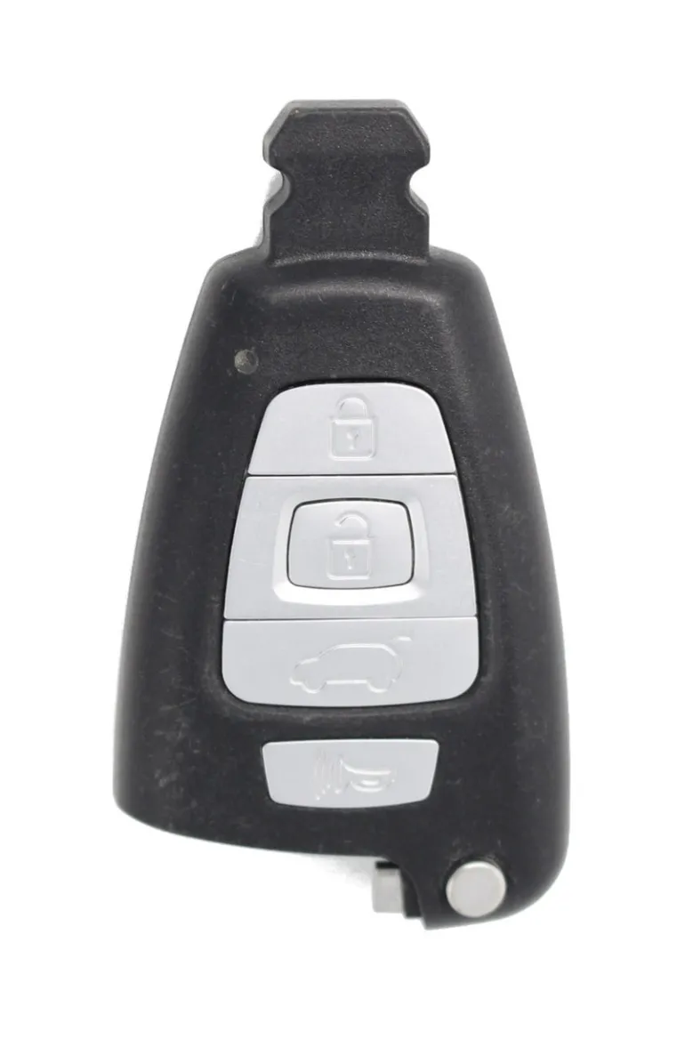 Unrefurbished OEM Hyundai SY5SVISMKFNA04 4 Button Key Fob - Grade C